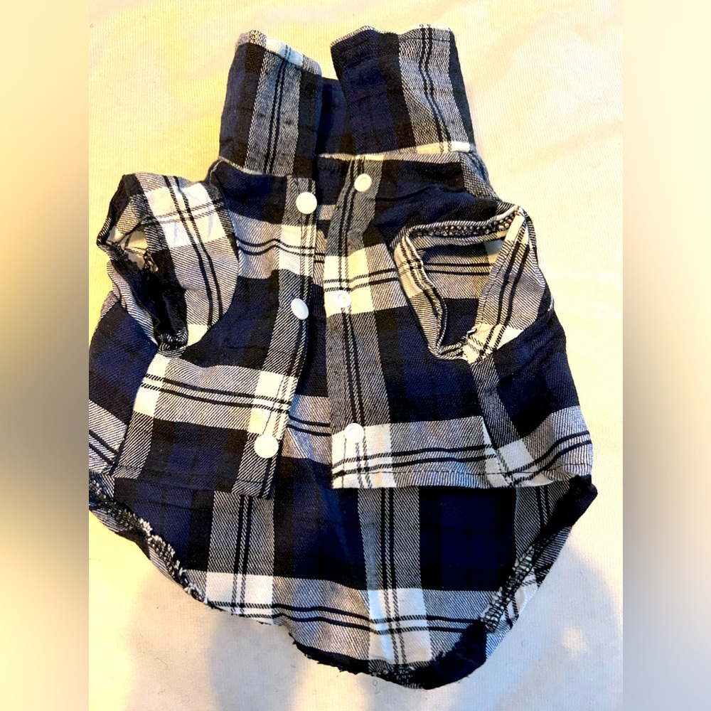Plaid small dog shirt Size:Small newborn.